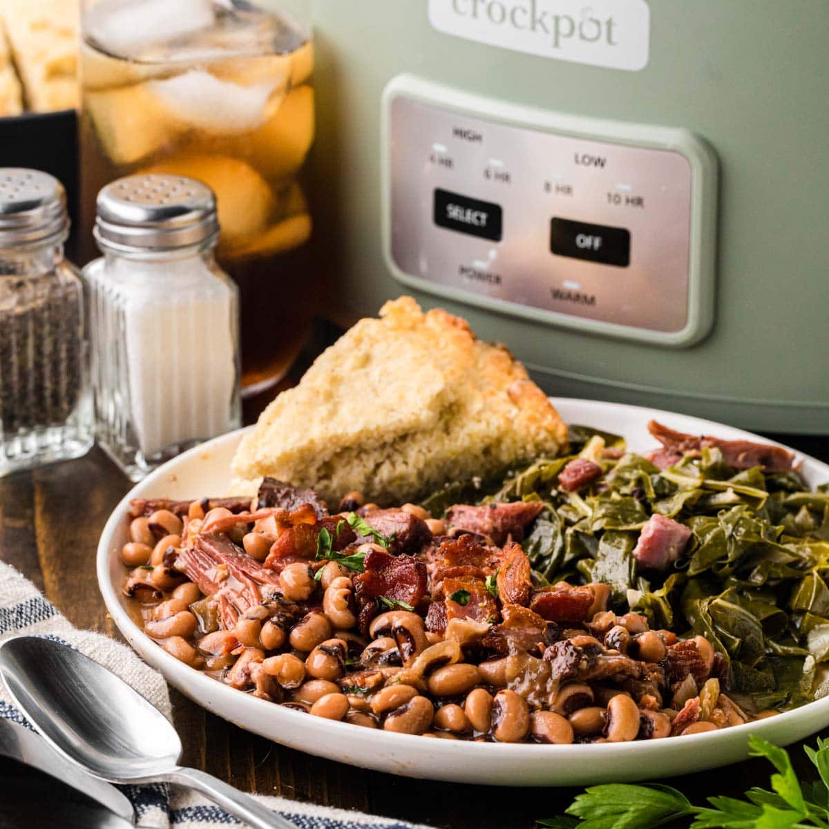 Foolproof Black Eyed Peas: Slow Cooker with Meat & Vegan Options